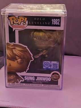 Funko Pop! Animation Solo Leveling Sung Jinwoo (Gold) Funko Exclusive #1982
